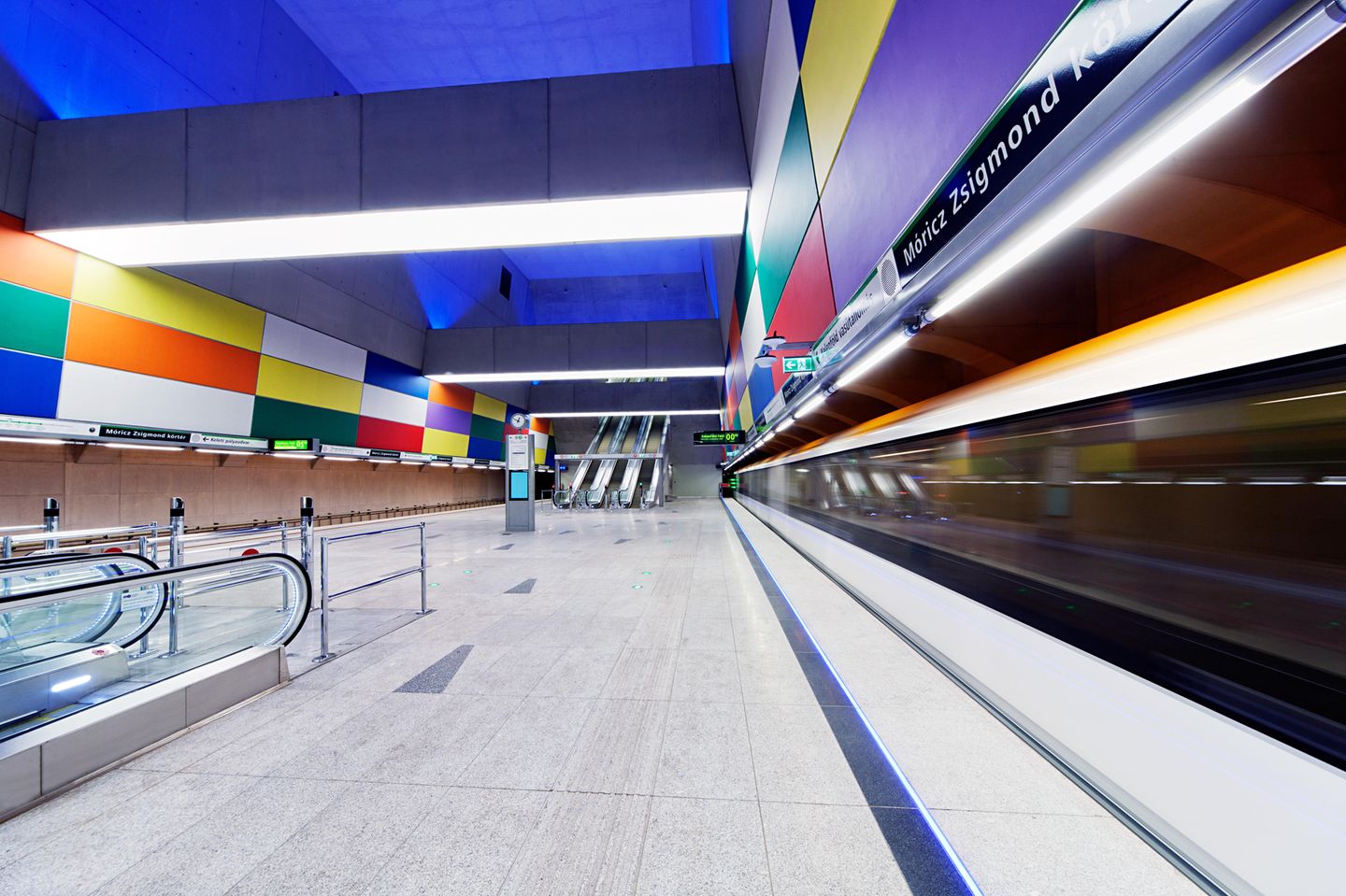 U-Bahn-Station  Budapest, Ungarn  Palatium Studio