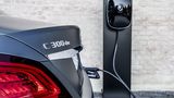 Der C 300 de kann natürlich auch an einer Wallbox geladen werden