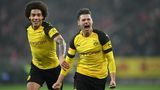 Gewinner des Spieltages: Der BVB ist aktuell das Maß der Dinge  Der 2:1-Sieg gegen gegen aufmüpfige Mainzer war alles andere als überragend. Aber das passt eben zur aktuellen Situation der Dortmunder, dass sie auch solche Spiel gewinnen. Lukasz Piscczek erzielte den Siegtreffer mit einem Schuss von der Strafraumecke in den Winkel. Klappt auch nicht jeden Tag. Axel Witsel, ein weiterer  gelungener Transfer, freute sich mit dem Torschützen.