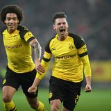 Gewinner des Spieltages: Der BVB ist aktuell das Maß der Dinge  Der 2:1-Sieg gegen gegen aufmüpfige Mainzer war alles andere als überragend. Aber das passt eben zur aktuellen Situation der Dortmunder, dass sie auch solche Spiel gewinnen. Lukasz Piscczek erzielte den Siegtreffer mit einem Schuss von der Strafraumecke in den Winkel. Klappt auch nicht jeden Tag. Axel Witsel, ein weiterer  gelungener Transfer, freute sich mit dem Torschützen.