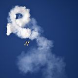 Dieses Einzelmanöver zeigt eine Maschine im Trudeln und Abfangen