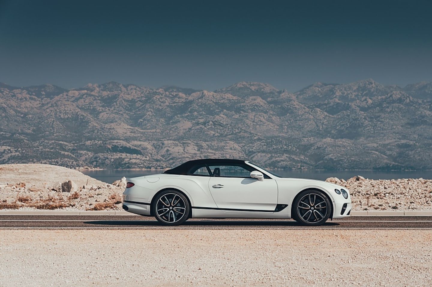 Bentley Continental GT Cabriolet 2019 - das Dach öffnet und schließt in 19 Sekunden