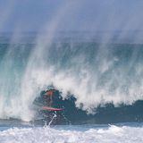 Kalani Chapman mitten in einer Pipeline-Barrel