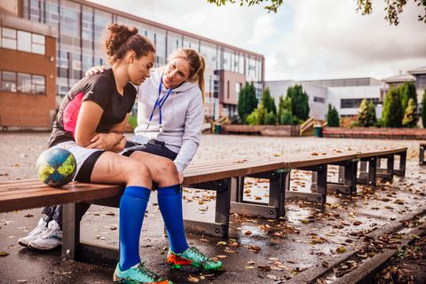 Schulsport ist grausam: Erste Periode, Bocksprung, geplatzte Badebüx