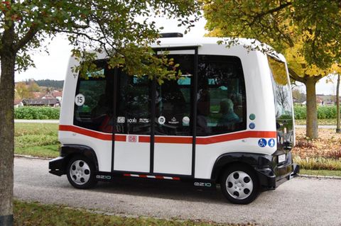 In Bad Birnbach ist der Bus bereits unterwegs.