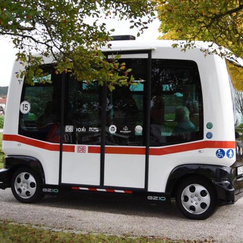 In Bad Birnbach ist der Bus bereits unterwegs.