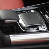 Die Einstellungen können im Mercedes-Benz B 200 auch über ein Touchpad gesteuert werden