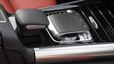 Die Einstellungen können im Mercedes-Benz B 200 auch über ein Touchpad gesteuert werden