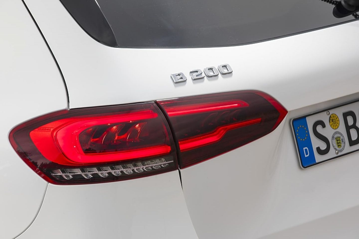 Mercedes-Benz B 200