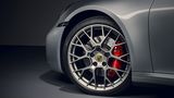Vorne hat der Porsche 911 Baureihe 992 20 Zoll Räder