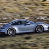 Der Porsche 911 Carrera S schafft in 3,7 Sekunden den Sprint von null auf 100 km/h