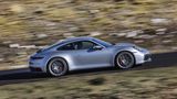 Der Porsche 911 Carrera S schafft in 3,7 Sekunden den Sprint von null auf 100 km/h