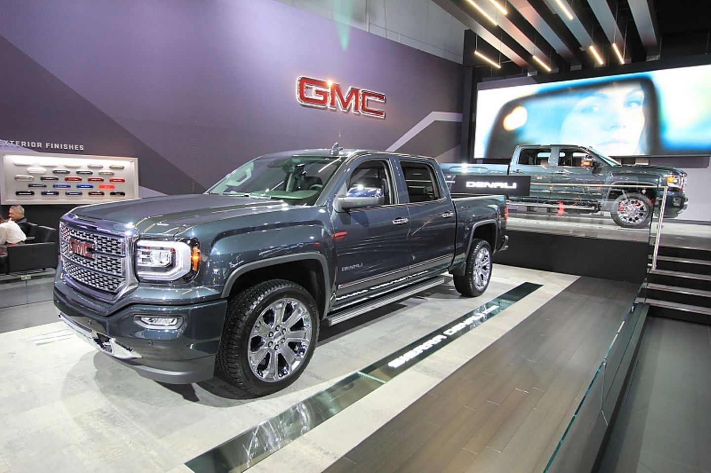 Pick-ups (GMC Sierra) entwickeln sich zunehmend zu Luxusfahrzeugen