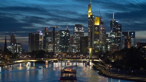 Netflix-Serie "Skylines": Frankfurt bei Nacht