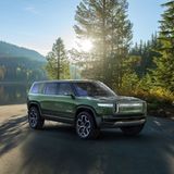 Das SUV Rivian R1S ist 5,04 Meter lang