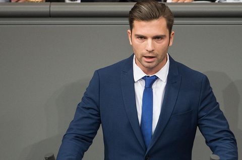 AfD-Verteidigungspolitiker Jan Nolte im Bundestag: Der Abgeordnete beschäftigt einen Mitarbeiter, der bis vor kurzem unter Terrorverdacht stand.