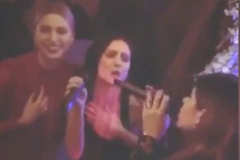 Wilde Party: Lena Gercke und Lena Meyer-Landrut trällern gemeinsam ein Weihnachtslied
