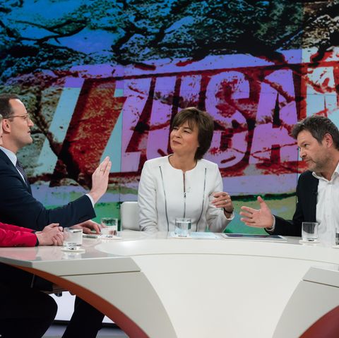 Robert Habeck (r.) zofft sich bei Maybrit Illner mit Jens Spahn