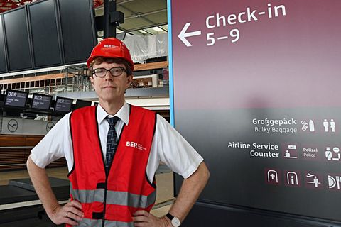 Flughafenchef Engelbert Lütke Daldrup im Terminal des Flughafens Berlin Brandenburg (BER)