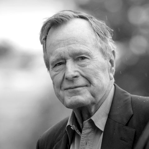 George Bush auf einem Foto von 2008. Er war der 41 Präsident der USA und regierte das Land von 1989 bis 1993.