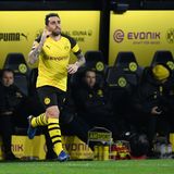 BVB-Stürmer Paco Alcácer wird eingewechselt