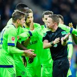 Schalke beschwert sich über einen Handelfmeter