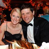 Im Juni wurde die Trennung von Jan Ullrich und seiner Frau Sara bekannt. Sie war mit den drei gemeinsamen Söhnen aus der Villa auf Mallorca ausgezogen und zurück nach Deutschland gegangen. Das ganze Drama in Ullrichs Leben offenbarte sich in den folgenden Monaten: Festnahme, Ermittlungen wegen des Verdacht auf versuchten Totschlag und gefährliche Körperverletzung, Zwangseinweisung in die Psychiatrie. Der Ex-Radprofi verleugnete ein Drogen- und Alkoholproblem, entschied sich aber schließlich doch zu einer Therapie, um sein Leben wieder in den Griff zu bekommen.