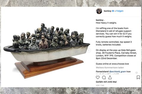 Miniatur-Flüchtlingsboot von Streetart-Künstler Banksy
