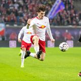 Welche Konsequenzen hat das neue Format für die Bundesliga?  Die Folgen für den deutschen Fußball sind überschaubar. Bleibt die Bundesliga unter den vier Topnationen des Kontinents, nehmen weiterhin vier Teams an dem bewährten Format der Champions League teil. Zwei Teams sind weiter direkt für die Gruppenphase der Europa League qualifiziert - in der Regel der Pokalsieger und der Bundesliga-Fünfte.  Relevant wird die EL 2 für den Bundesliga-Sechsten oder -Siebten, sofern der Pokalsieger nicht in der Europa League spielt. Dieses Team muss sich künftig nicht mehr über drei Runden für die Gruppenphase der Europa League qualifizieren, sondern kann nach einer Playoff-Runde den Sprung in die EL 2 schaffen. Dort ist es dann der einzige deutsche Vertreter.