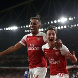 Gegen Leicester City traf Özil ebenfalls. Der Ex-Nationalespieler hat allerdings unter dem neuen Trainer Emery einen schweren Stand und musste schon mehrmals auf der Bank Platz nehmen. Zuletzt fehlte er aber verletzungsbedingt.