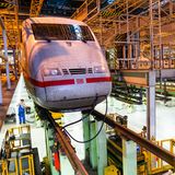 Arbeit unter dem ICE