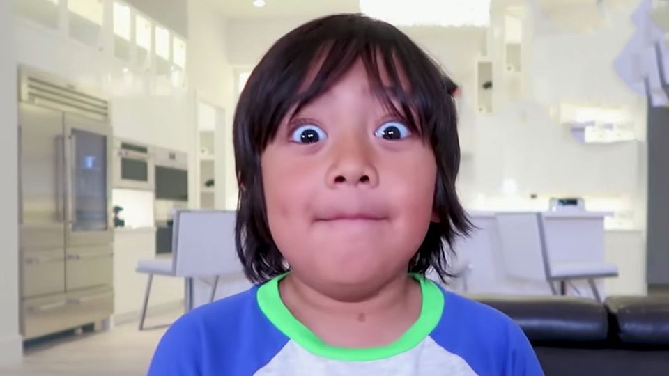 Neues Gesetz: Der Einsatz junger Influencer fällt in Frankreich zukünftig unter den Begriff Kinderarbeit Neues Gesetz: Der Einsatz junger Influencer fällt in Frankreich zukünftig unter den Begriff Kinderarbeit