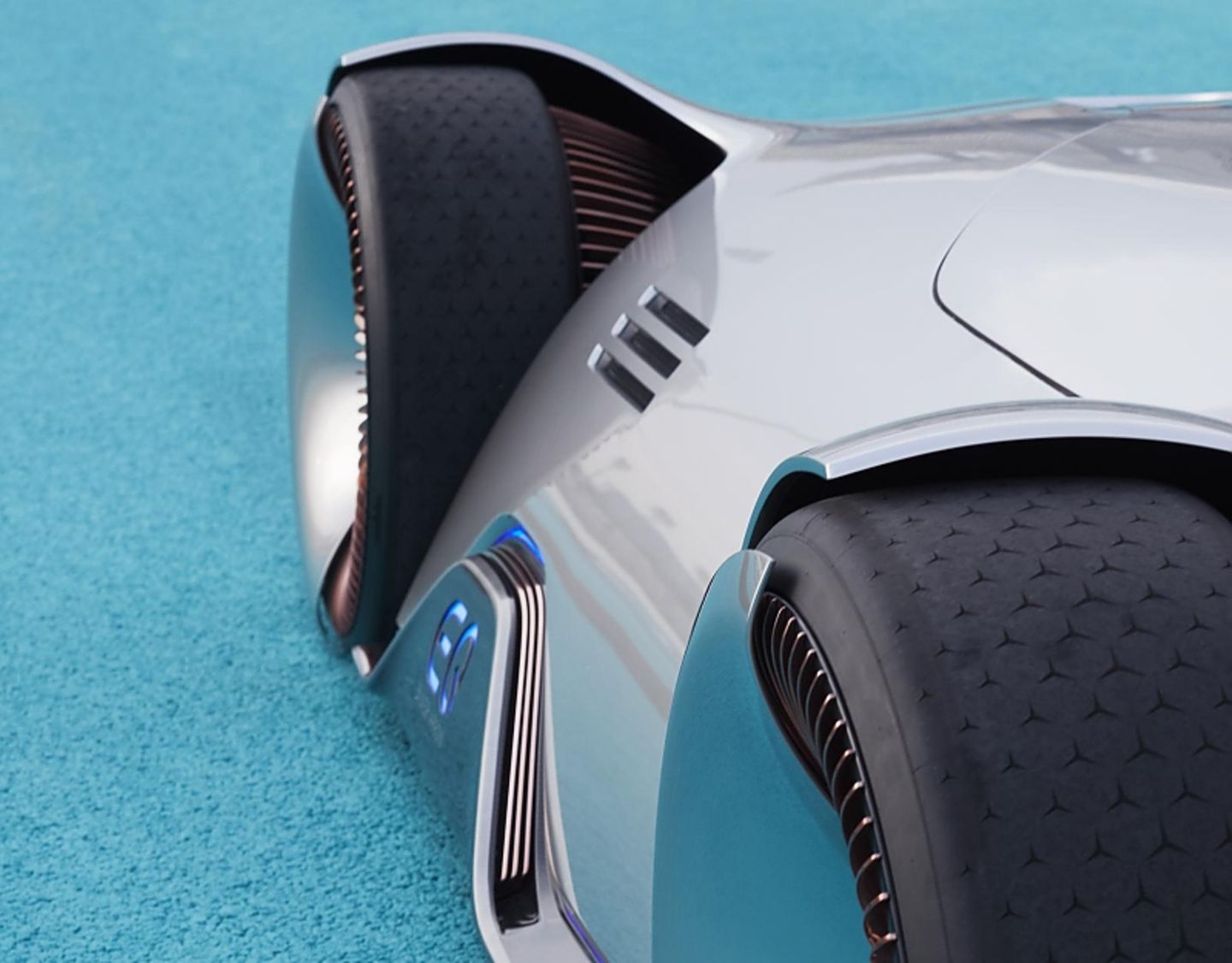 Ausgestellte Reifen beim Mercedes Vision EQ Silver Arrow