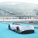 Der Mercedes Vision EQ Silver Arrow auf der Rennstrecke in Abu Dhabi