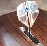 Eng beieinander: Die verstellbaren Pedale im Mercedes Vision EQ Silver Arrow