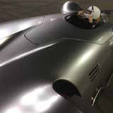 Schwungvoll: der Mercedes Vision EQ Silver Arrow