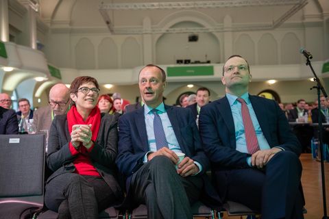 Annegret Kramp-Karrenbauer, Friedrich Merz (M.) und Jens Spahn Anfang Dezember in Sachsen. Das Rennen um Merkel-Nachfolge könnte spannender werden, als viele zunächst erwartet hatten.
