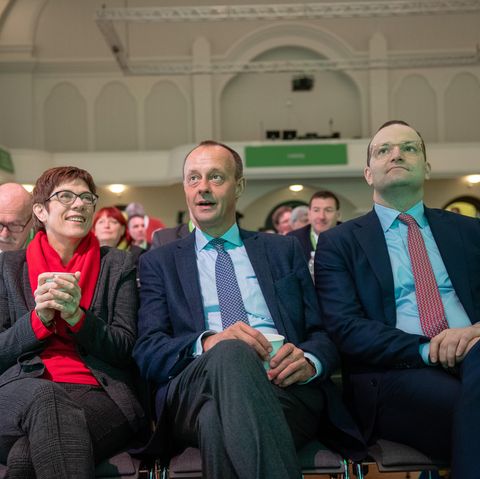 Annegret Kramp-Karrenbauer, Friedrich Merz (M.) und Jens Spahn Anfang Dezember in Sachsen. Das Rennen um Merkel-Nachfolge könnte spannender werden, als viele zunächst erwartet hatten.