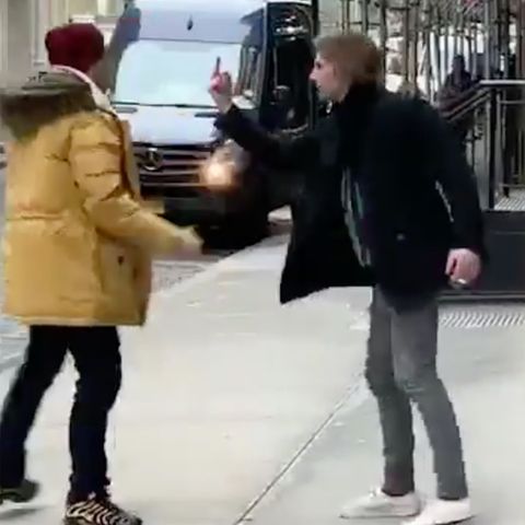 "The most intense fight": Millionen Menschen lachen über episches Mittelfinger-Duell – das steckt dahinter