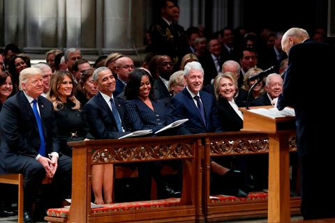 Donald Trump auf Trauerfeier bei Bush