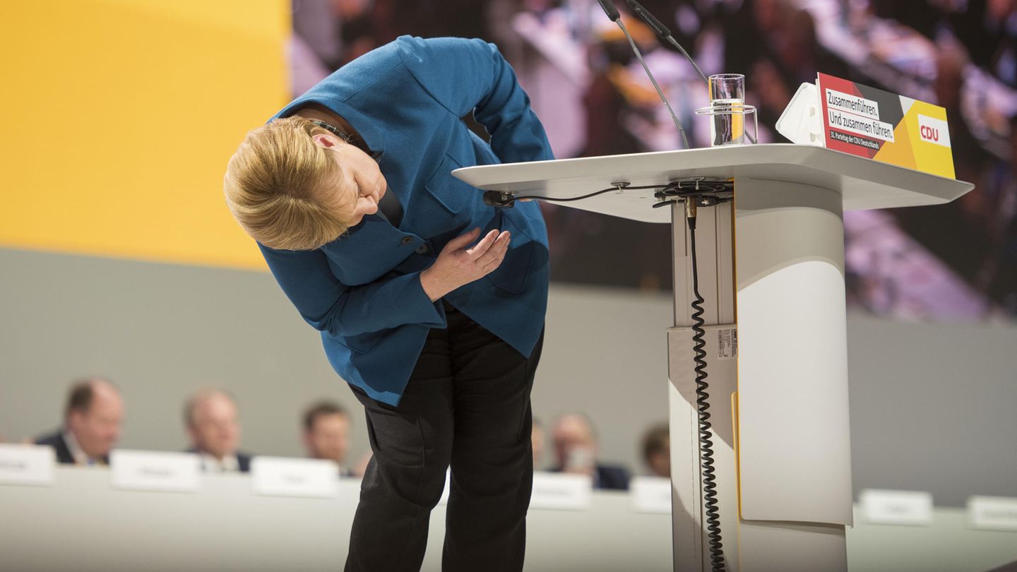 Angela Merkel und die Suche nach dem Erbe bei der CDU: Annegret Kramp-Karrenbauer ist neue Parteivorsitzende