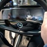 Das Lenkrad liegt schon mal gut in der Hand