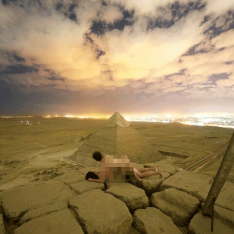 Foto von Andreas Hvid, das ein Paar beim Sex auf der Gizeh-Pyramide in Ägypten zeigen soll