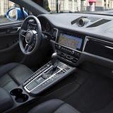 Tradition im Porsche Macan: Die mit Knöpfen überfrachtete Mittelkonsole