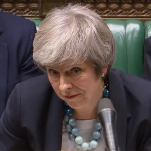 Theresa May unter Druck: Im Unterhaus kündigte sie gestern an, die Abstimmung über den Brexit-Deal zu verschieben