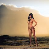 Akt-Kalender 2019: Ob als Hippie oder Wildling: Milo Moiré führt durch das neue Jahr