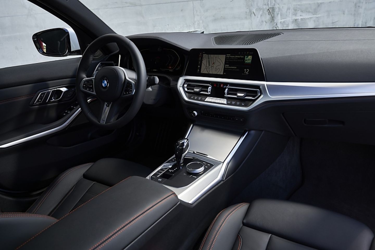 BMW 320d der Baureihe G20 / 2019 - der Fahrerarbeitsplatz