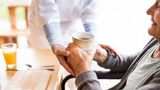 Mehr Pflegepersonal  Am 1. Januar 2019 tritt das Pflegepersonal-Stärkungsgesetz in Kraft. Dieses sieht 13.000 neue Stellen in Altenpflegeheimen vor. Wie schnell diese Stellen besetzt werden können, ist allerdings fraglich.