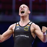 Frank Stäbler: Weltmeister Frank Stäbler, das ist an sich keine neue Bezeichnung für den Sportler aus Baden-Württemberg. Seit Ende Oktober aber ist Stäbler der erste Ringer der Welt, der in drei verschiedenen Gewichtsklassen Weltmeister im griechisch-römischen Stil wurde.