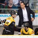 Marco Sturm: 55,5 Sekunden fehlen - so knapp schrammt Deutschland bei Olympia im Finale gegen den haushohen Favoriten Russland an Eishockey-Gold und der zuvor unvorstellbaren Sensation vorbei. Trainer Marco Sturm macht aus den Cracks ein bärenstarkes Team und beschert dem Land einen regelrechten Hype. Für ihn persönlich öffnet sich die Tür zur NHL. Dort arbeitet er seit November als Co-Trainer in Los Angeles.